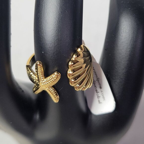 Revolve Peter+June Gold Tone Starfish & Shell Beach Summer Adjustable Ring - Picture 2 of 6